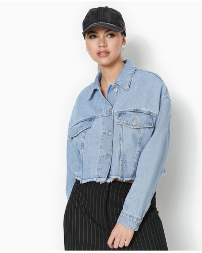 Pimkie Giacca di jeans corta oversize con bordo grezzo e lavaggio chiaro - Blu