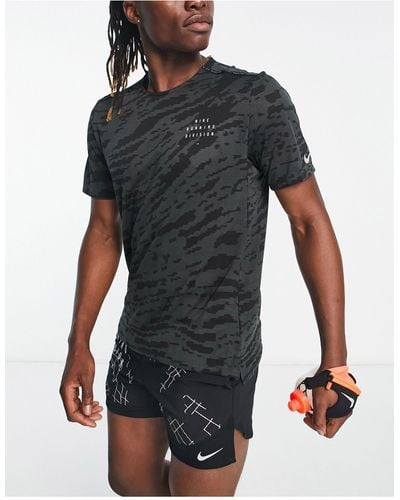 Nike – run division rise 365 dri-fit – lauf-t-shirt - Schwarz