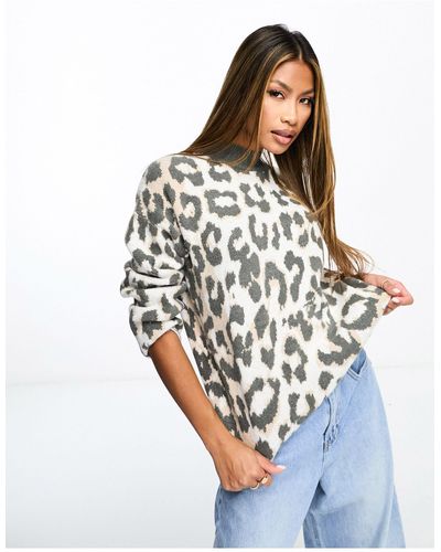 In The Style – exklusiver strickpullover mit leopardenmuster - Weiß