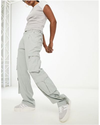 Pull&Bear Multi Zip Pocket Wide Leg Cargo Trouser - White