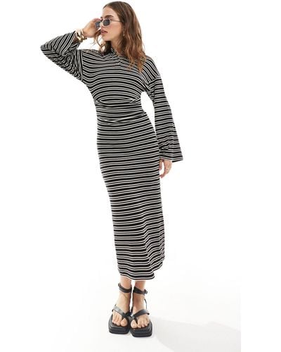 ASOS Placket Ribbed Collared Maxi Dress With Ruched Side And Flare Long Sleeve - Multicolor