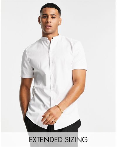 ASOS Premium - chemise ajustée en satin à col officier - Blanc