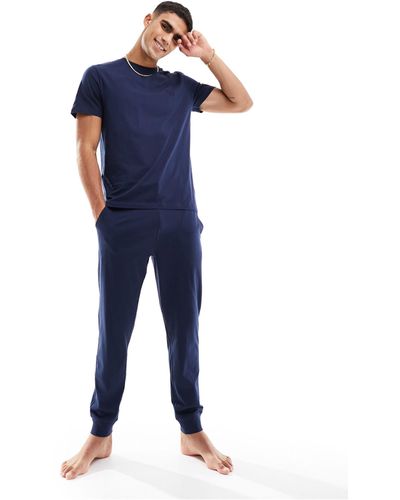 New Look Pijama con joggers bordados - Azul