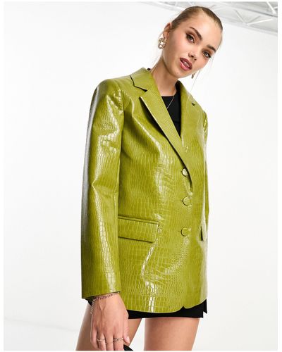 Miss Selfridge – oversize-blazer aus kunstleder - Grün