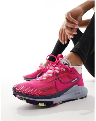 Nike React pegasus trail 4 gore-tex - baskets - vif et gris - Rose