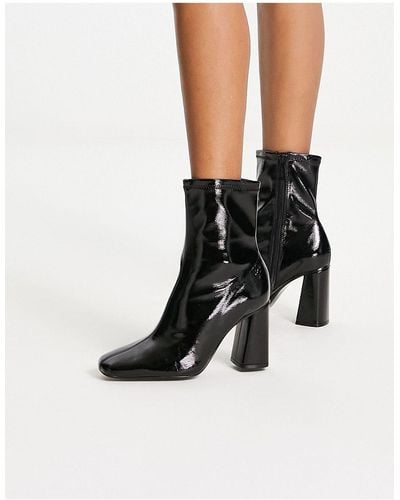 Stradivarius Patent Platform Heeled Boot - Black