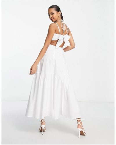 Bardot Vestito svolazzante color avorio con gonna al polpaccio e cut-out - Bianco