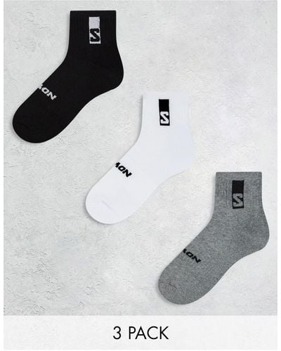Salomon Confezione da 3 paia di calze unisex alla caviglia per ogni giorno bianche, nere e grigie - Bianco
