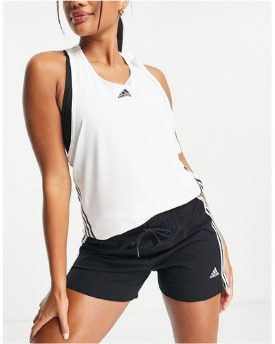 adidas Originals Adidas training – essential – schmal geschnittene shorts - Weiß