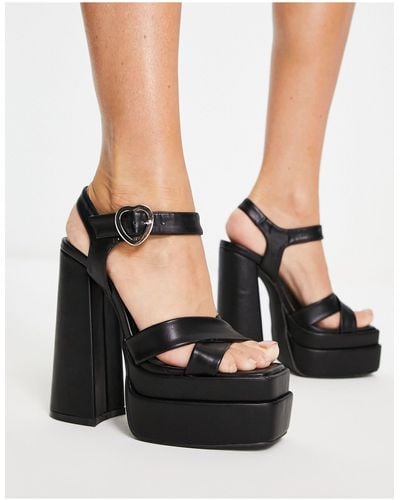 Daisy Street Platform Heel Sandals With Heart Shaped Buckle - Black