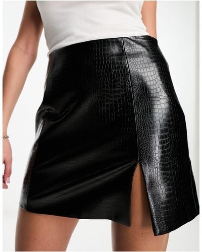 4th & Reckless Leather Look Mini Skirt With Front Split - Black