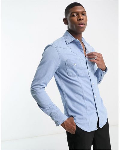ASOS – es jeanshemd mit engem schnitt und western-details - Blau