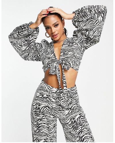 In The Style X yasmin devonport – exklusives, vorne gebundenes hemd mit zebramuster und weitem bein, kombiteil - Mehrfarbig