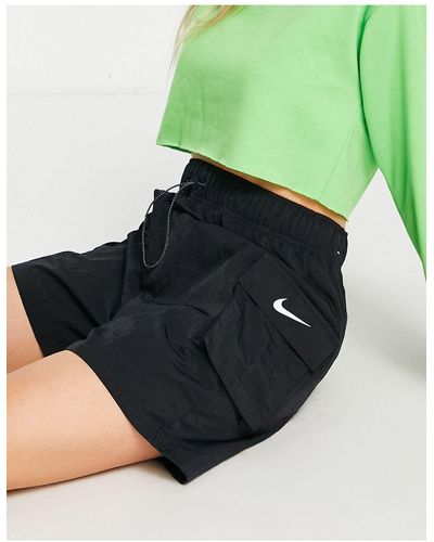 Nike – cargo-shorts - Grün