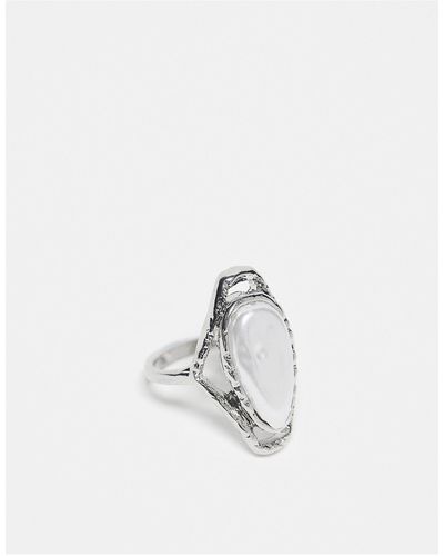 Reclaimed (vintage) Unisex Ring With Faux Stone - White