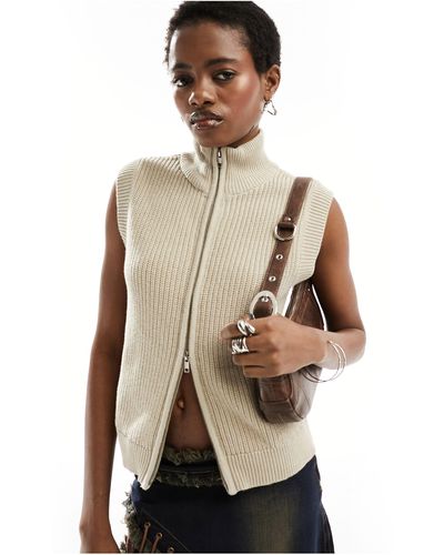 Monki Fitted Knitted Vest Top With Front Zip - Natural
