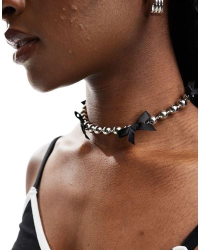 Pieces Ball Choker Necklace With Mini Satin Bow Detail - Brown