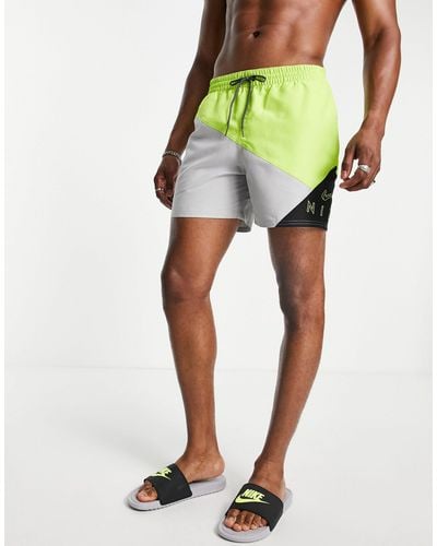 Nike 5 Inch Diagonal Colourblock Shorts - Green