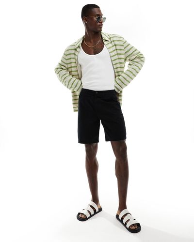 ASOS Pleated Regular Length Linen Shorts With Fixed Waist - Black