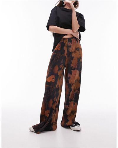 TOPSHOP Abstract Floral Printed Plisse Trousers - Brown