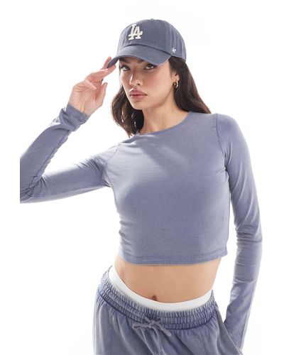 ASOS Fitted Crop T-shirt With Long Sleeve - Blue