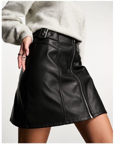 New Look Minifalda negra con dos hebillas - Negro