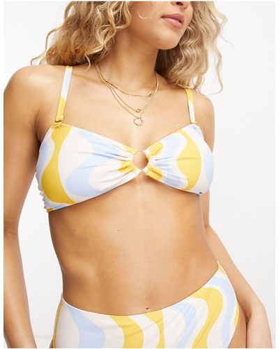 Chelsea Peers Top bikini a fascia con stampa a onde e blu - Bianco