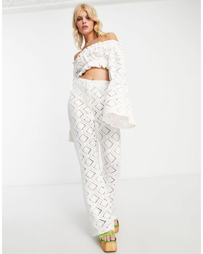 Reclaimed (vintage) Inspired - pantalon évasé au crochet - Blanc