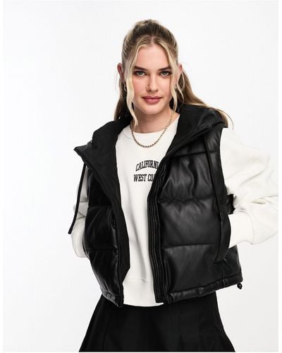 Pull&Bear Padded Faux Leather Gilet With Hood - Black