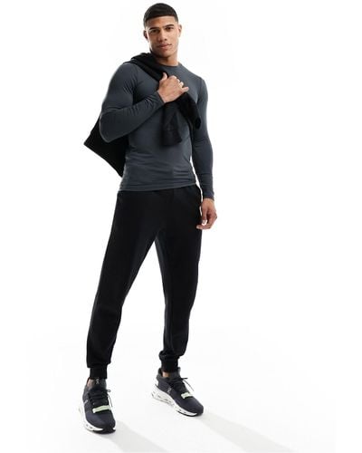 ASOS 4505 Icon Training Muscle Fit Long Sleeve Base Layer With Thermal Performance Fabric - Black