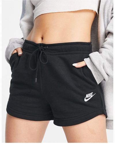 Nike Pantalones cortos básicos en - Negro