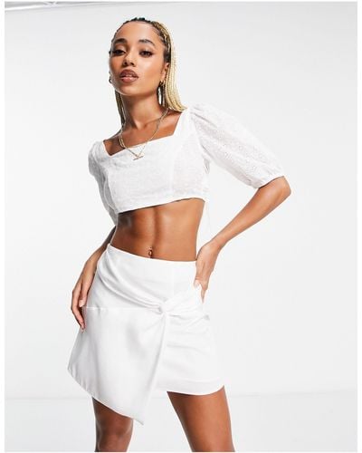 Missguided Broderie Crop Top With Tie Back - White