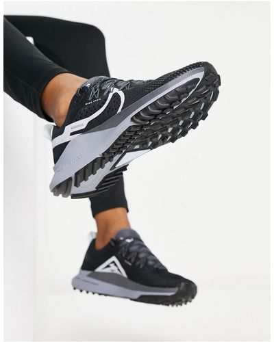 Nike React Pegasus Trail 4 Sneakers - Black