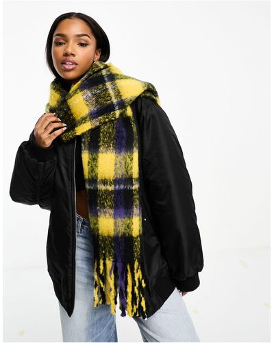 Monki Knitted Scarf - Yellow