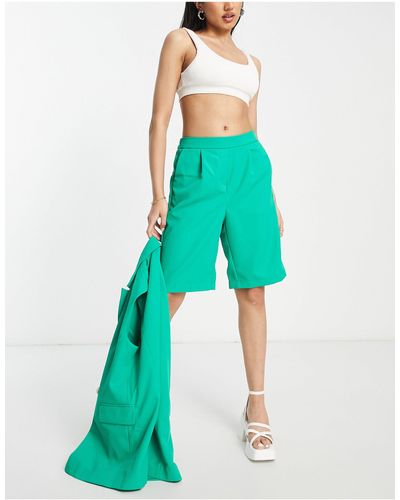 Pieces Exclusive Tailored City Shorts Co-ord - Green