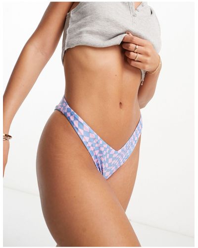 Weekday – ava – brasilianische bikinihose mit schachbrettmuster - Weiß