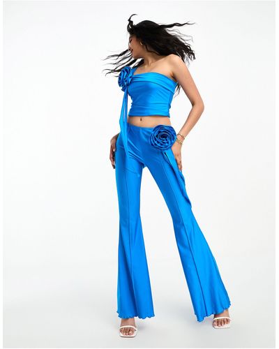 Annorlunda Corsage Detail Slinky Low Rise Flared Trousers - Blue
