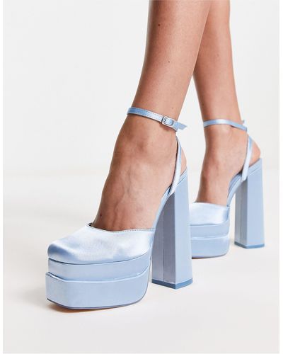 Public Desire Exclusivité - moonchild - chaussures à double semelle plateforme en satin - Bleu