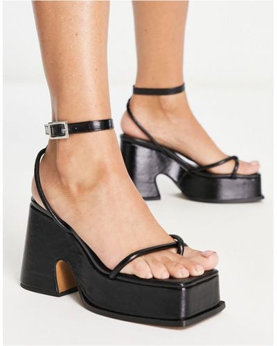 TOPSHOP Reeva Premium Leather Wedge Sandal - Black