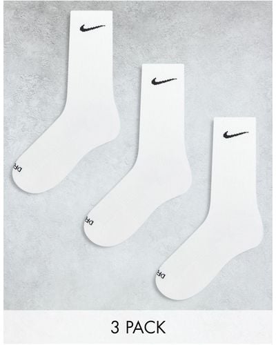 Nike Training Everyday Cushioned Plus 3 Pack Crew Socks - White
