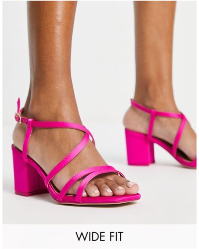 New Look Wide Fit - Sandalen Met Halfhoge Blokhak En Smalle Bandjes - Roze