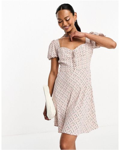 Glamorous – minikleid im milchmädchen-design mit vintage-blümchenmuster - Weiß