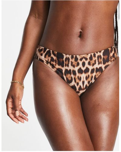 NA-KD – sportlicher bikini-slip mit leopardenmuster - Braun