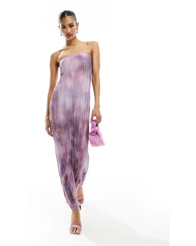 In The Style Exclusivité - robe plissée longue à encolure bandeau - imprimé violet