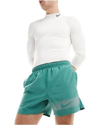 Nike Dri-fit Challenger Flash 5in Shorts - White