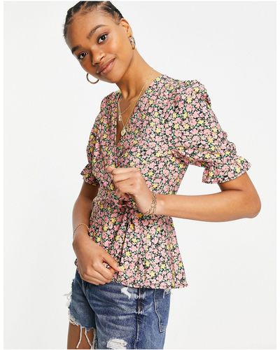Vero Moda Blusa con estampado floral y diseño cruzado - Multicolor