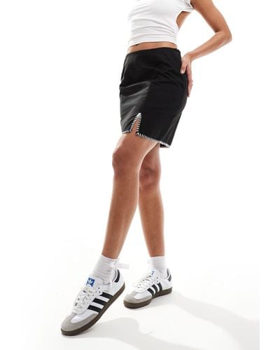 Pieces Woven Mini Skirt With Contrast Stitching - Black