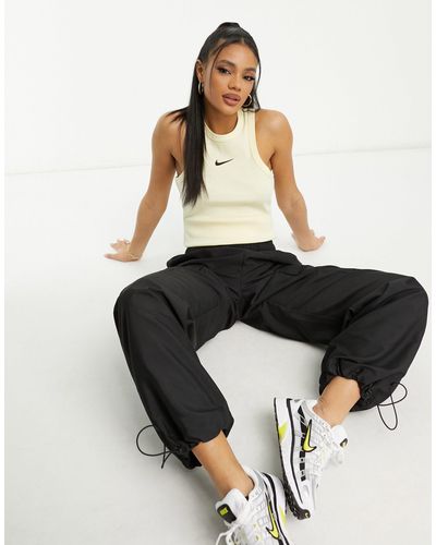 Nike Trend - top senza maniche crema alabastro a coste - Bianco