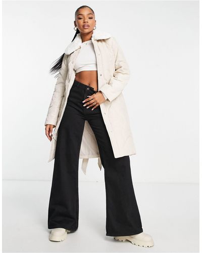Urban Revivo Quilted Belted Coat With Faux Fur Collar - White