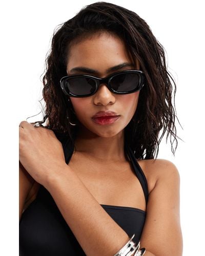 Aire Calisto Oval Sunglasses - Black